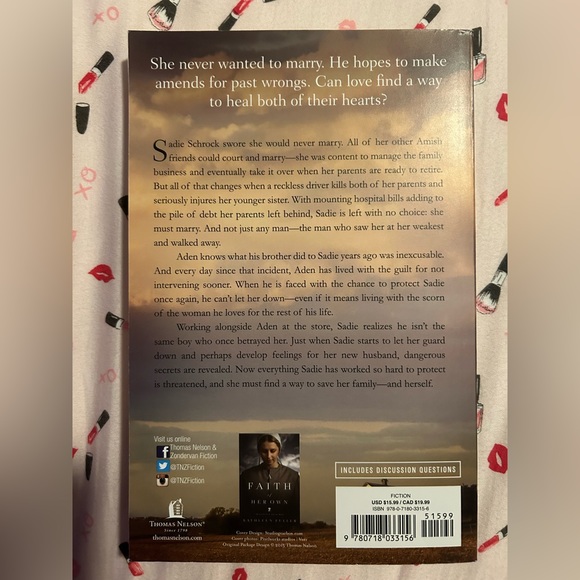 Set of 2 soft cover Books - Picture 2 of 6